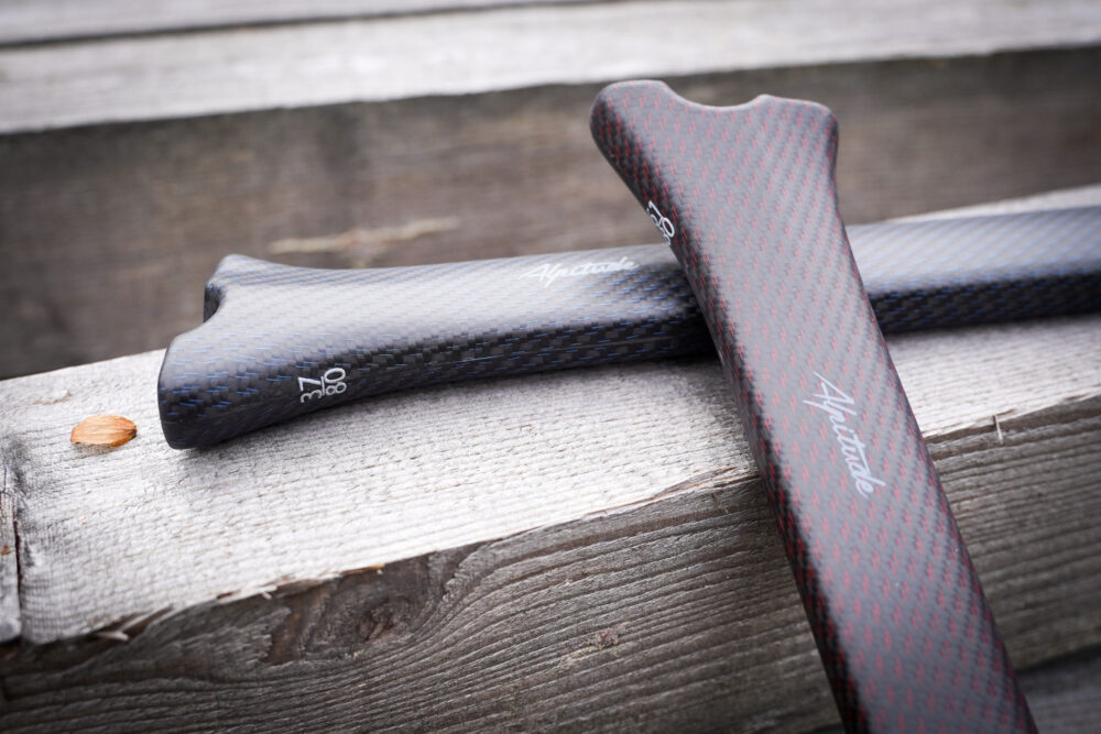 Alpitude-SL8-Tonale-seatpost-limited-edition-RED-BLUE-carbon-4 Alpitude-SL8-Tonale-seatpost-limited-edition-RED-BLUE-carbon-4